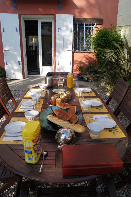 L'Orangeraie Bed & Breakfast Elne Eksteriør bilde